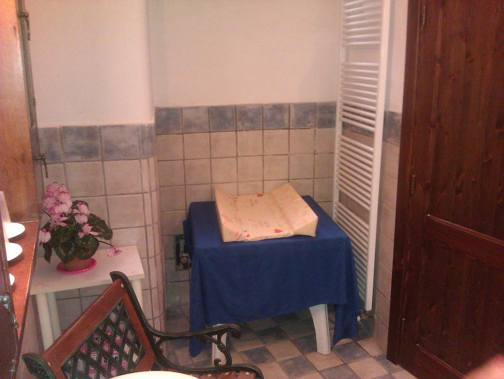 Antica Galateo Bed & Breakfast Лече Стая снимка